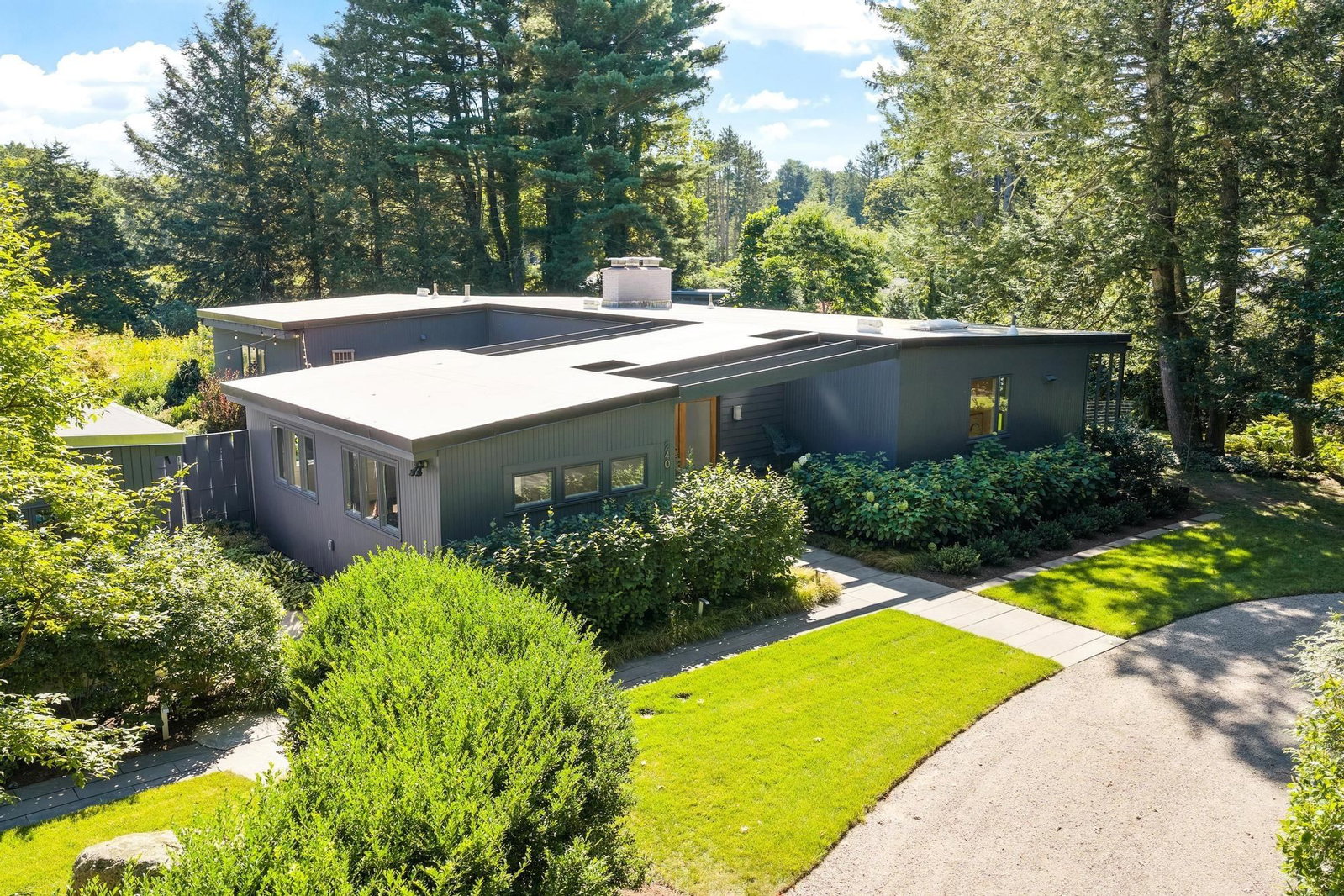 Property at 240 Concord Rd, Lincoln, MA 01773