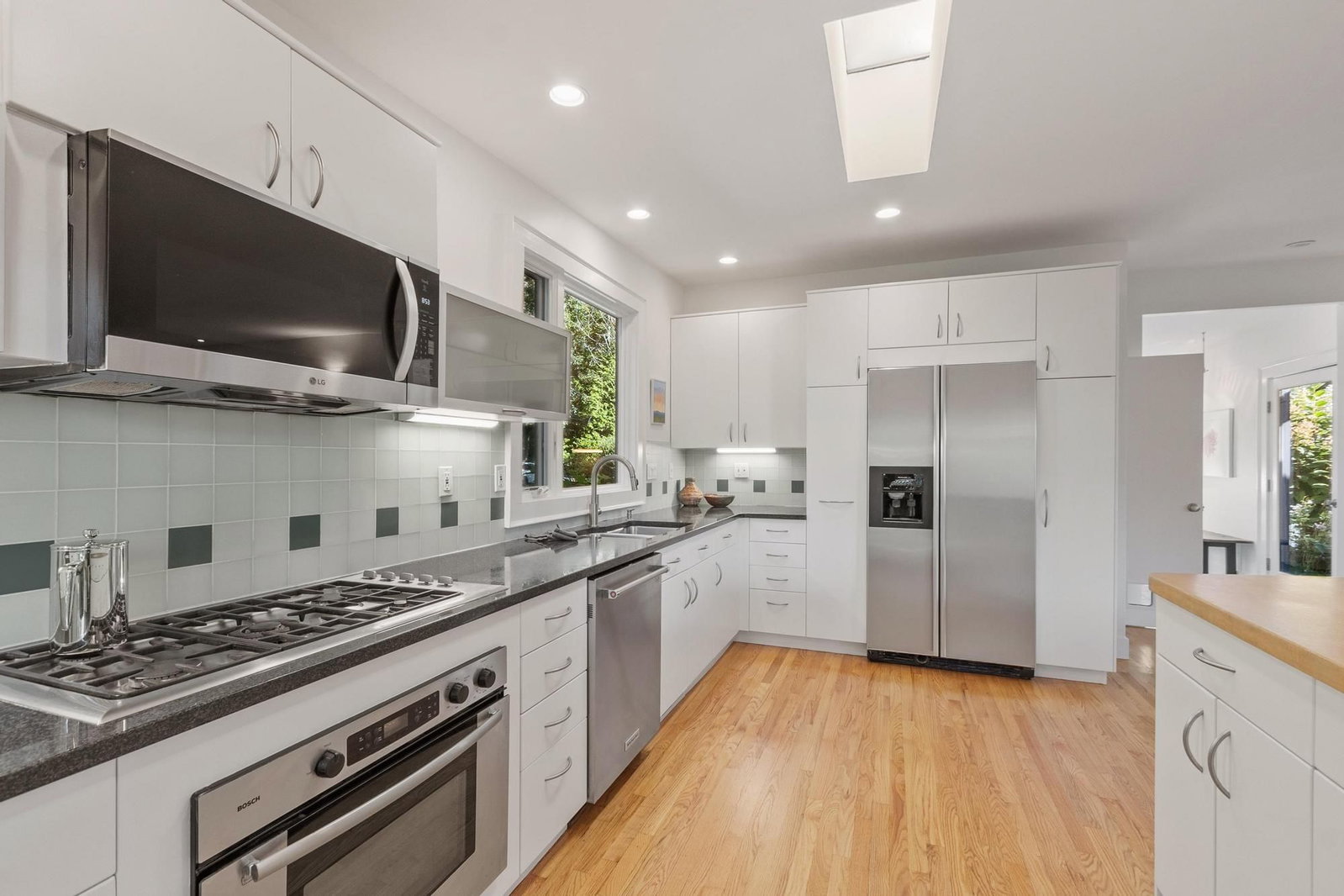 240 Concord Rd Lincoln — Photo 10 of 42