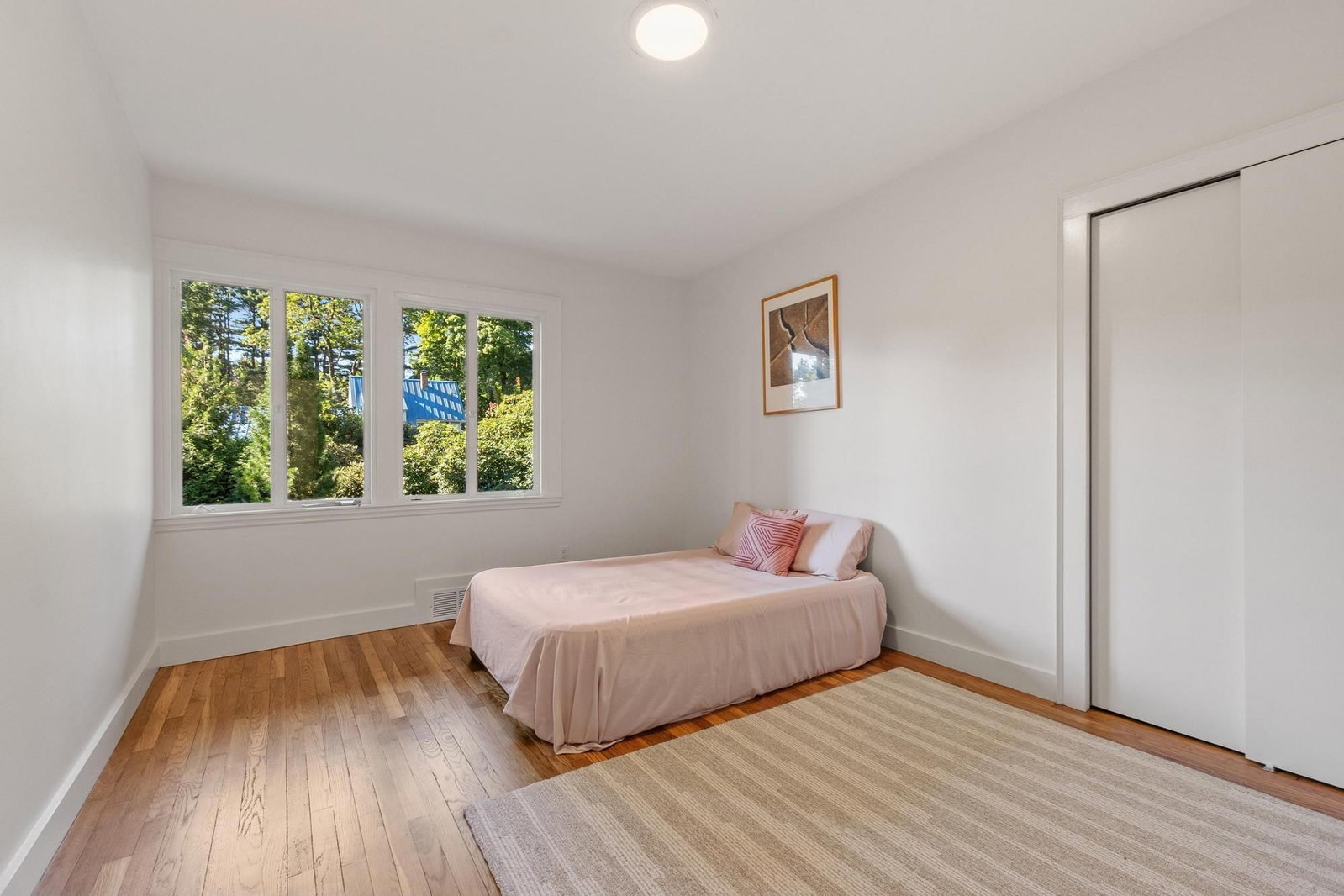 240 Concord Rd Lincoln — Photo 15 of 42