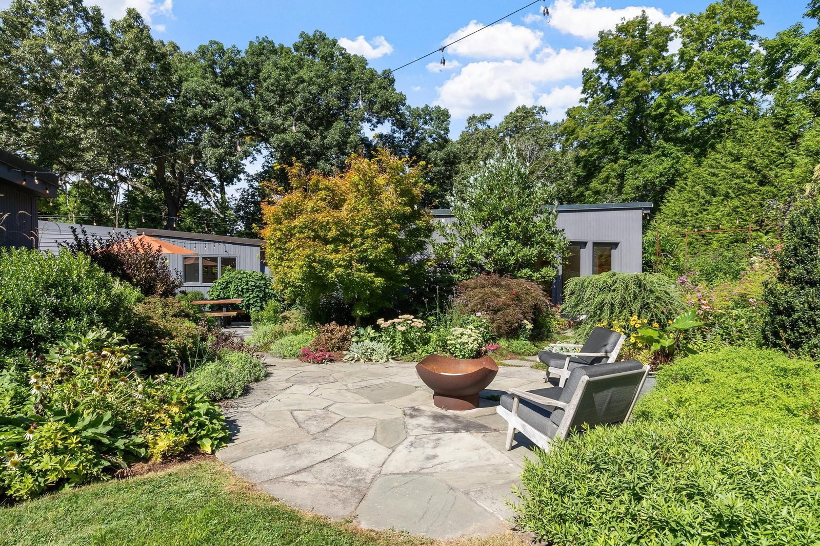 240 Concord Rd Lincoln — Photo 37 of 42