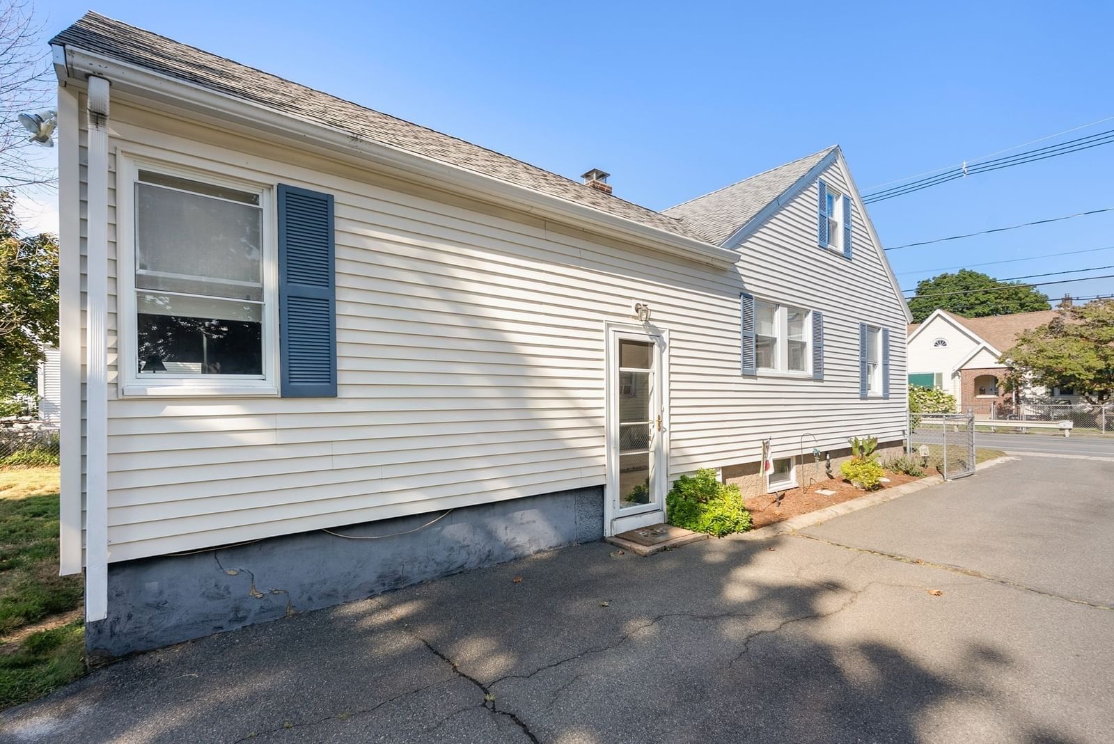 64 County St Peabody — Photo 19 of 26