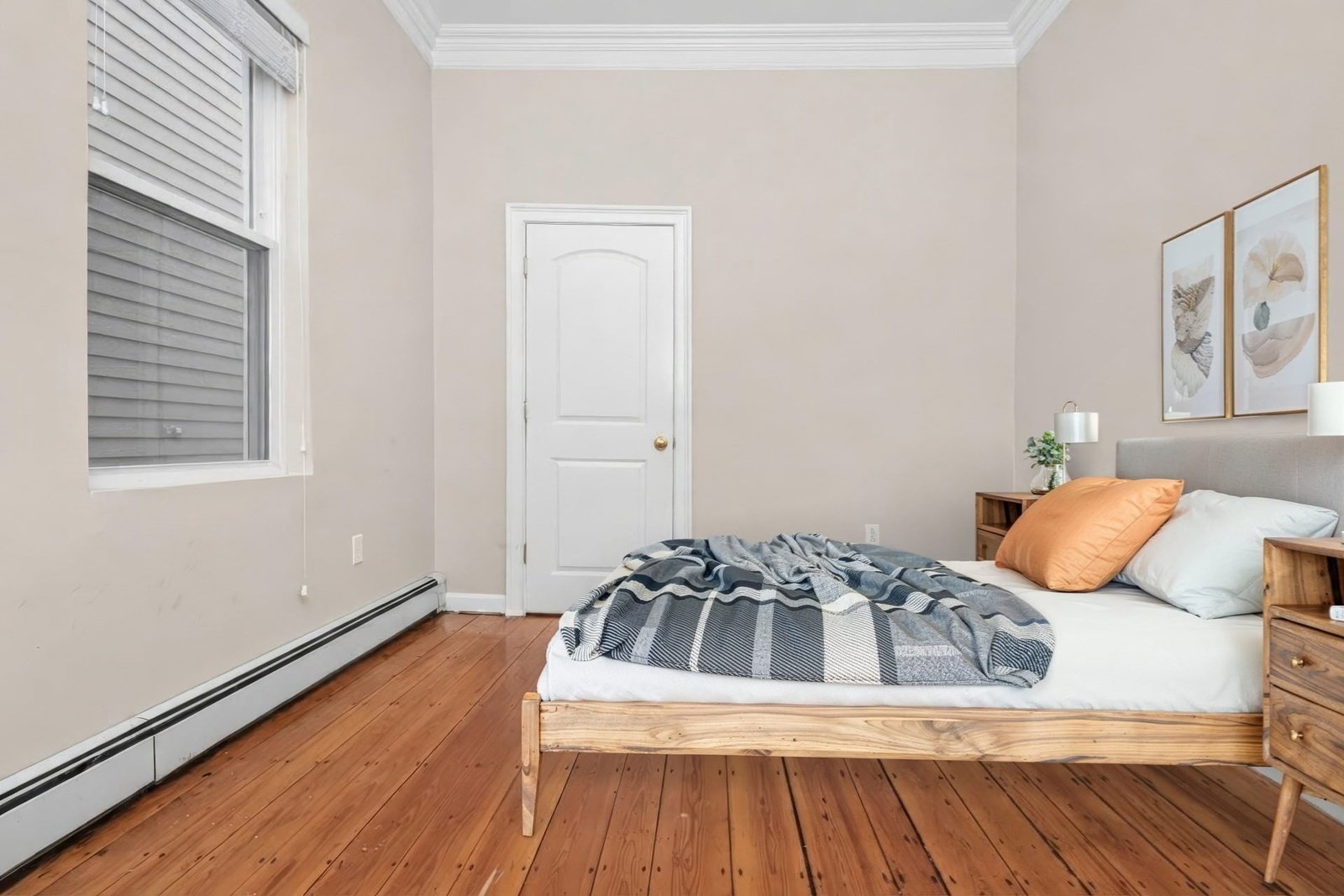 421 E 3rd St #1 Boston — Photo 14 of 27