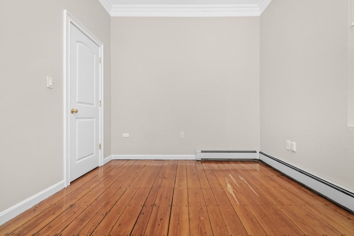 421 E 3rd St #1 Boston — Photo 17 of 27