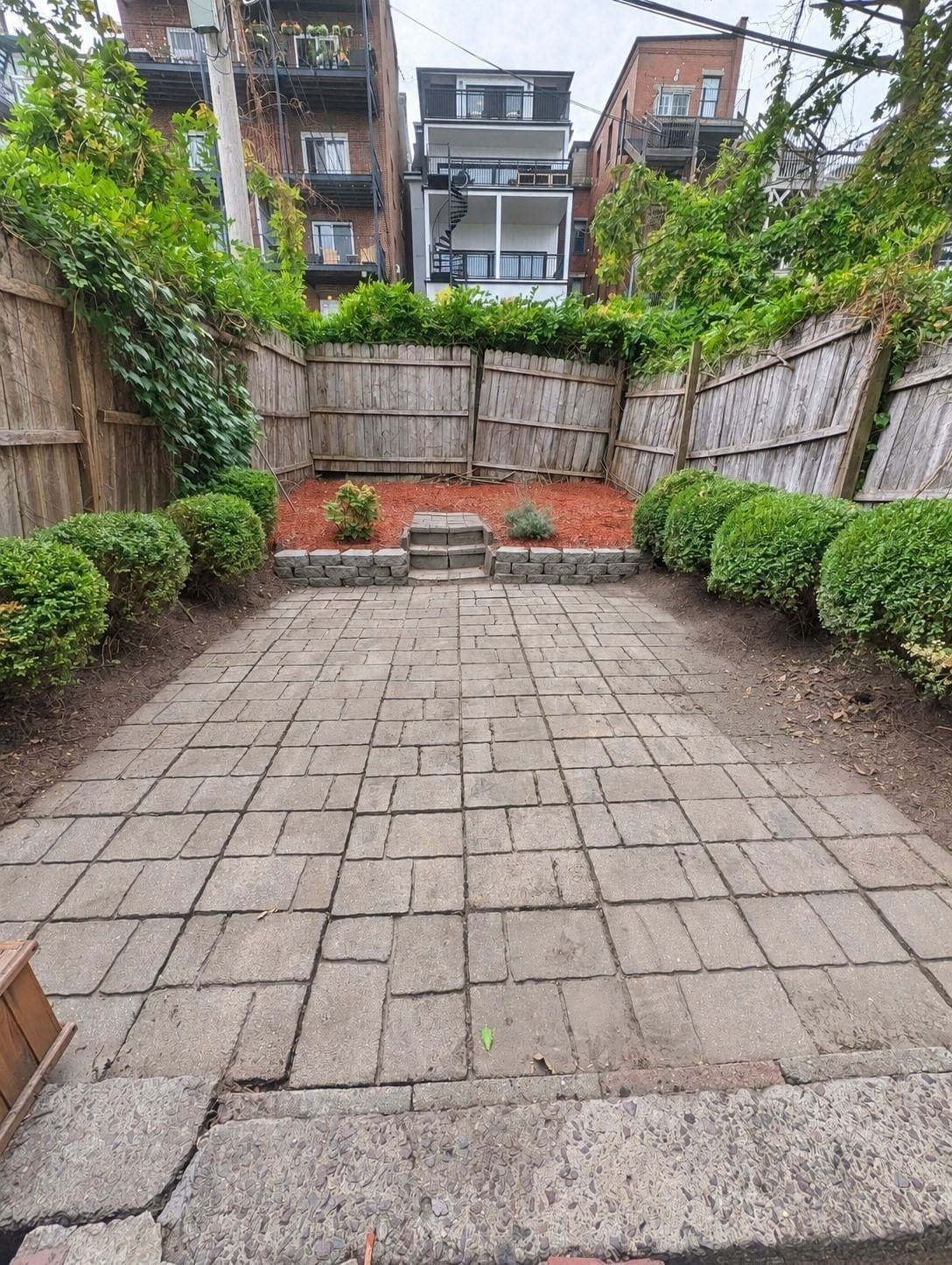 421 E 3rd St #1 Boston — Photo 22 of 27
