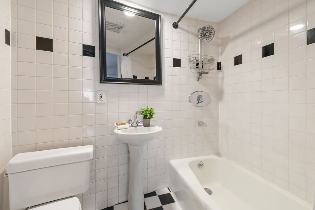348 Franklin St #3A Cambridge — Photo 12 of 22