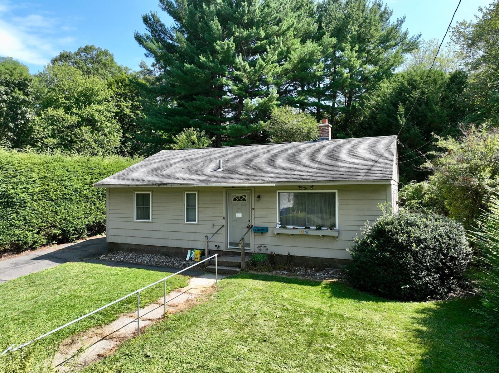 9 Pine Brook Curve Northampton — Photo 2 of 22