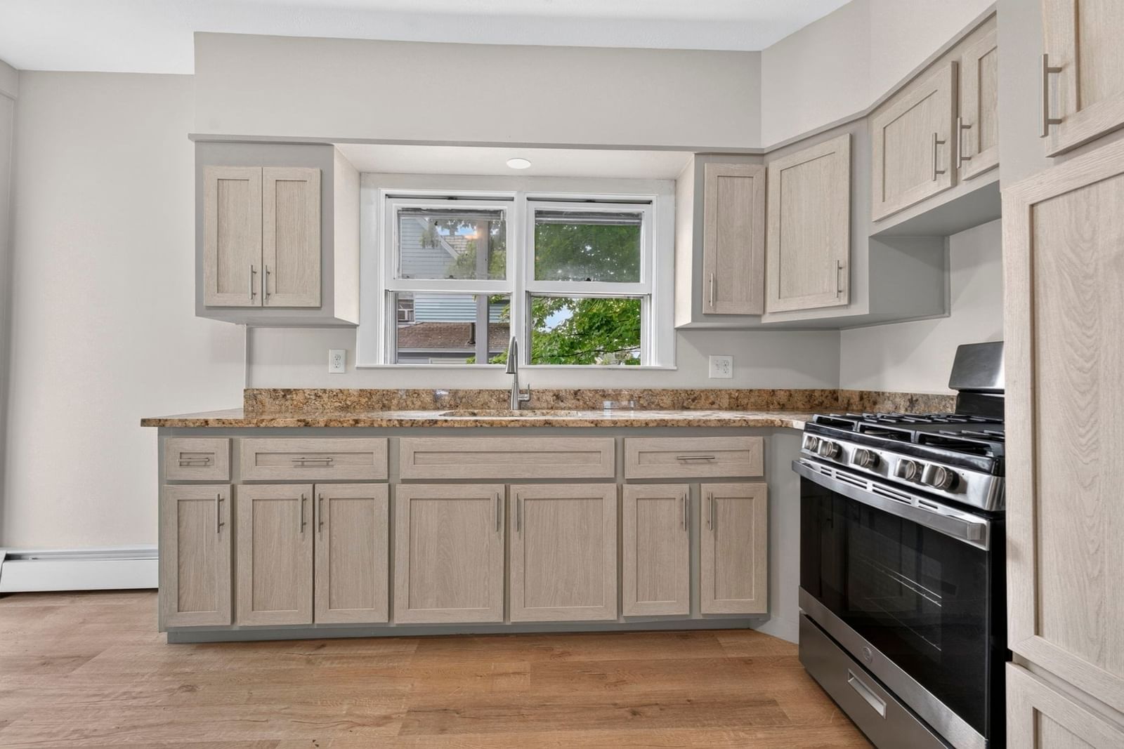 7 Concord St Fitchburg — Photo 2 of 21