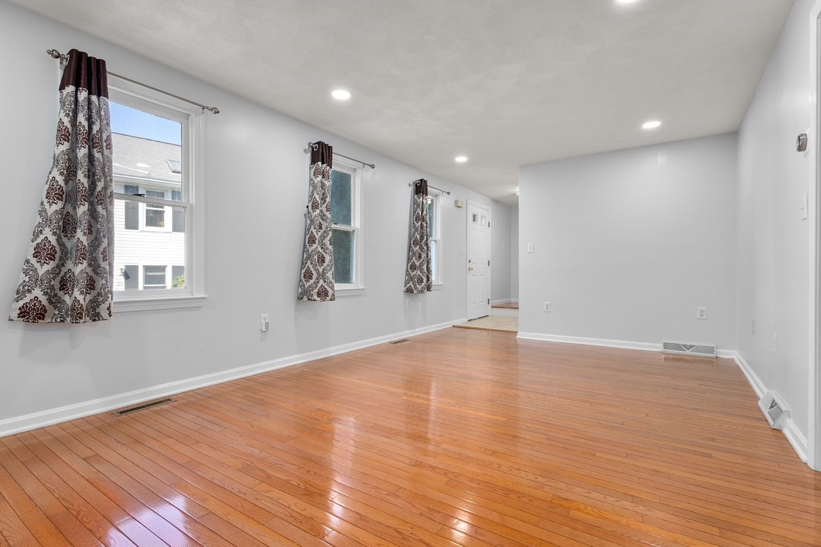 20 Hatikva Way Chelmsford — Photo 4 of 36
