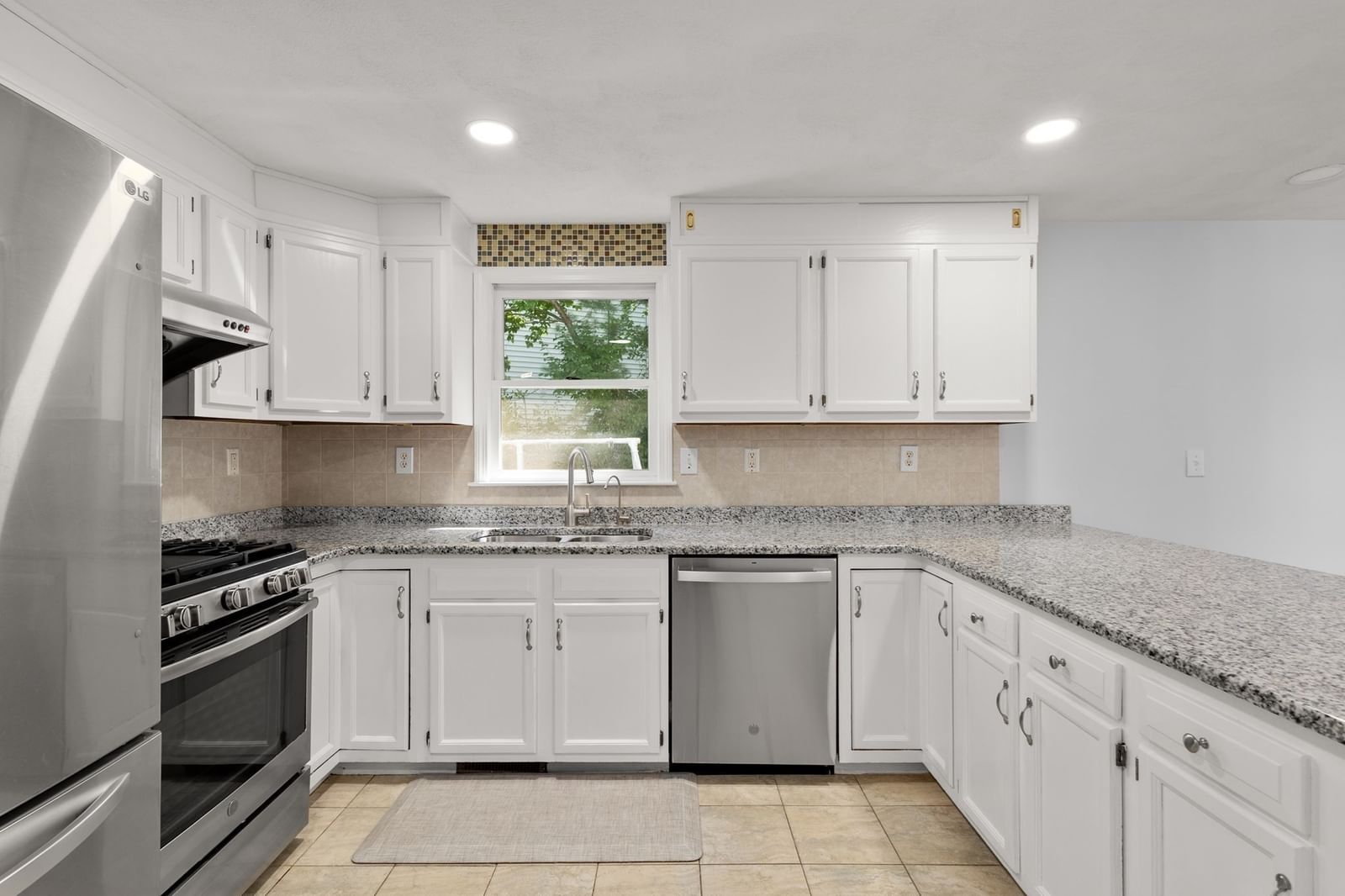 20 Hatikva Way Chelmsford — Photo 8 of 36