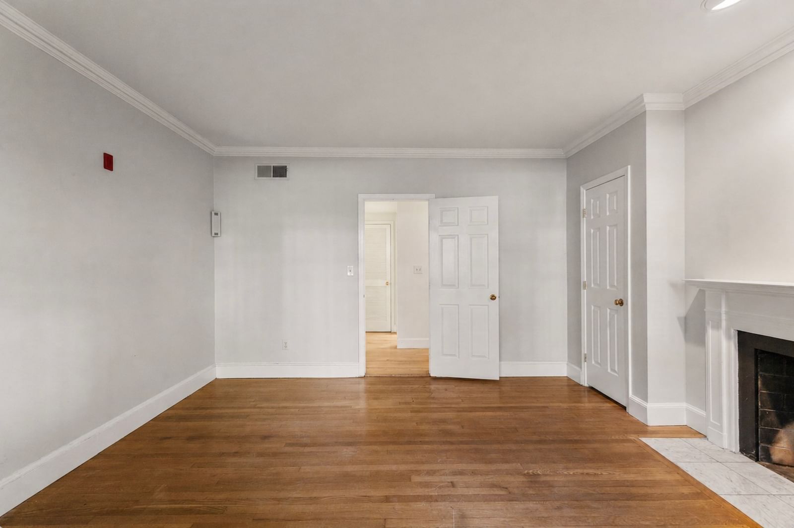 180 Marlborough St. #1 Boston — Photo 16 of 21