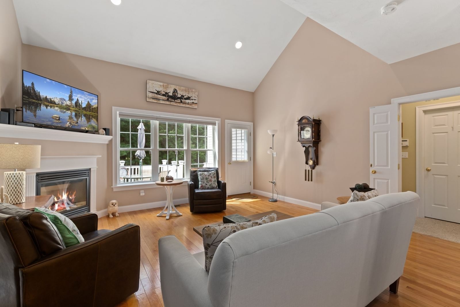 1 Pine Ridge Dr #2 Medway — Photo 3 of 33