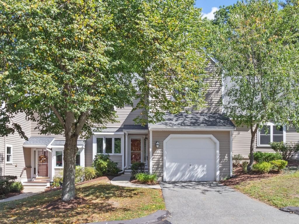 33 Bishops Forest Drive #33 Waltham — Photo 2 of 41