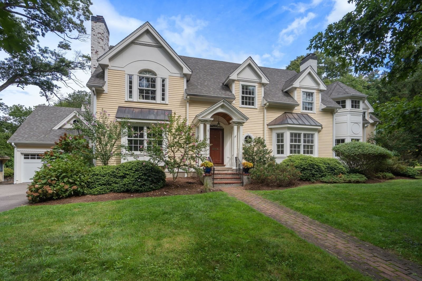 Property at 1 Kenilworth Circle, Wellesley, MA 02482