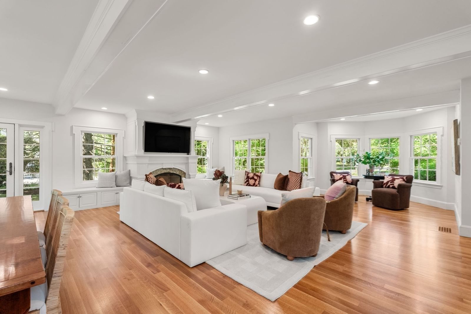 1 Kenilworth Circle Wellesley — Photo 18 of 36