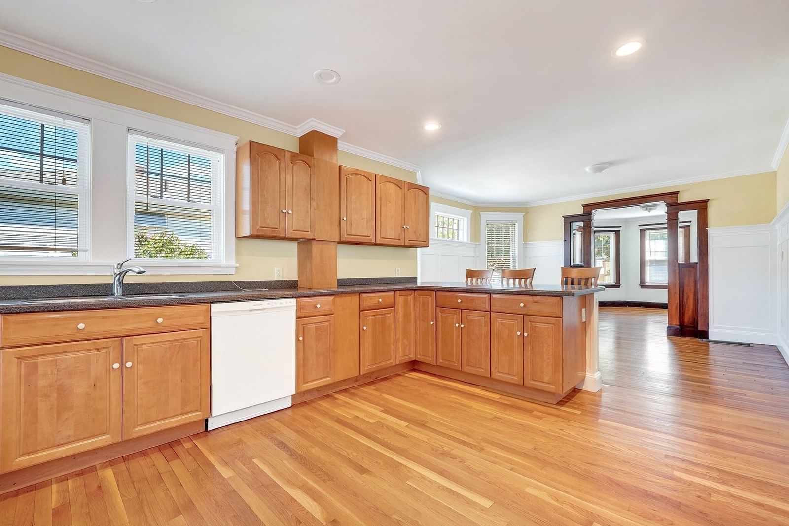 49 Hall Ave Watertown — Photo 7 of 27