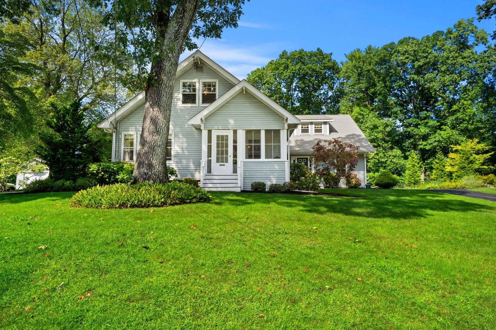 93 Abbot St Andover — Photo 3 of 42