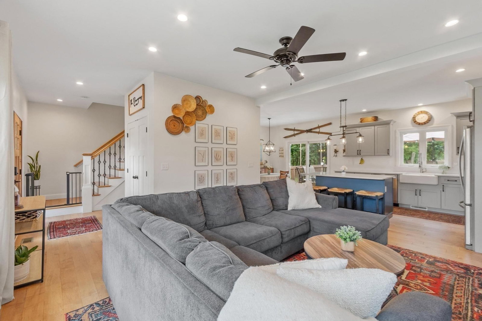 837 New West Townsend Rd Fitchburg — Photo 10 of 42