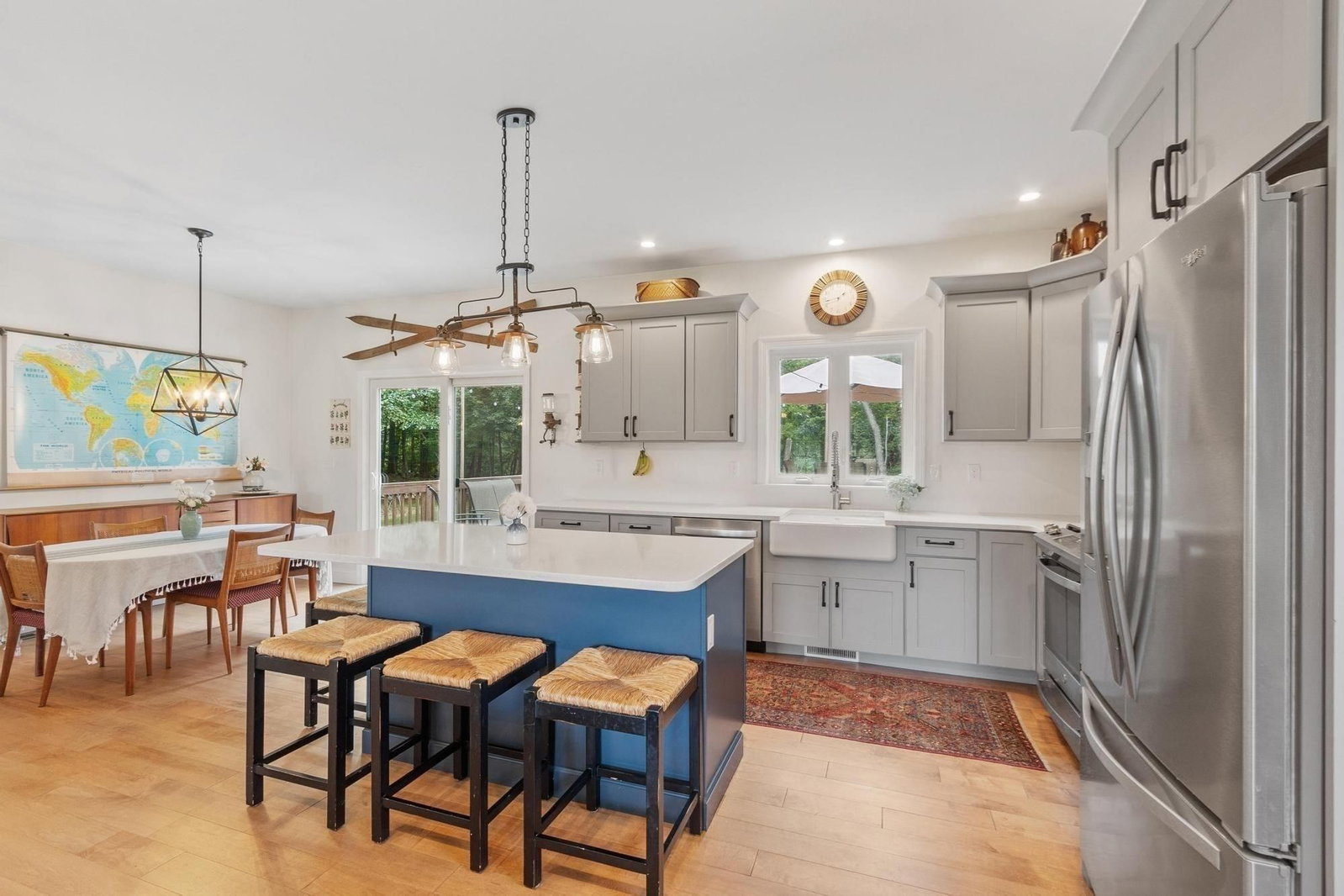 837 New West Townsend Rd Fitchburg — Photo 4 of 42