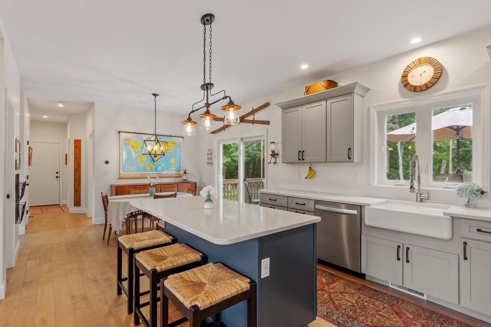 837 New West Townsend Rd Fitchburg — Photo 5 of 42