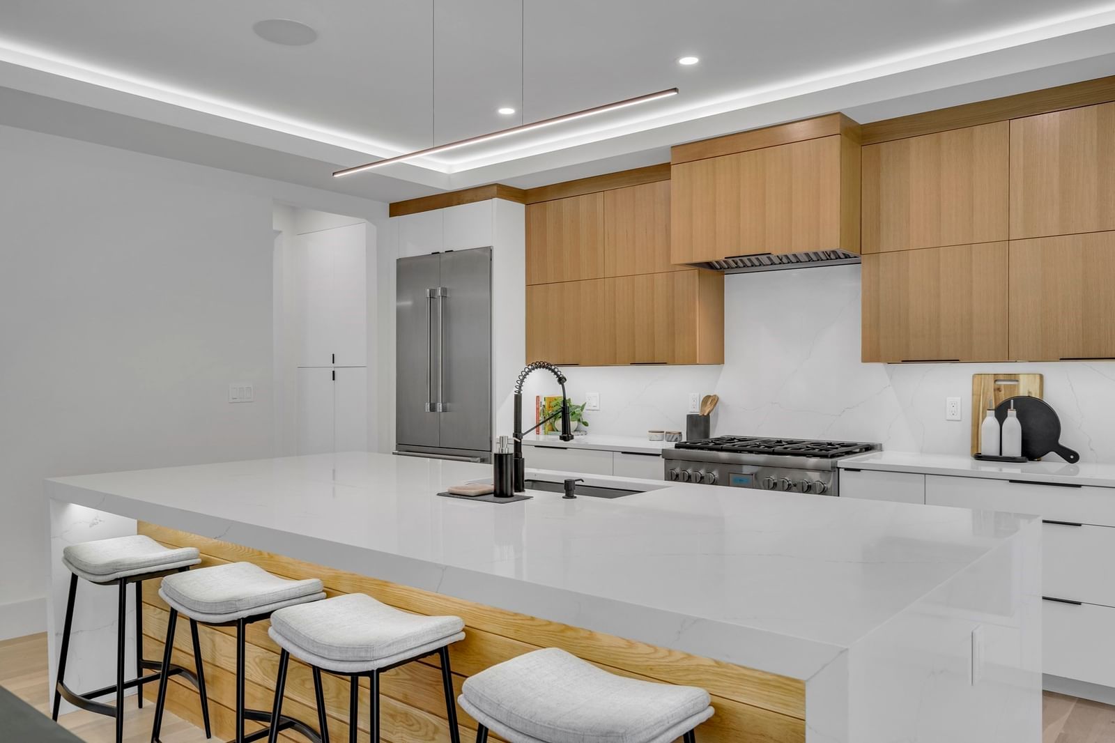 1242-1244 Beacon St #1242 Newton — Photo 4 of 26