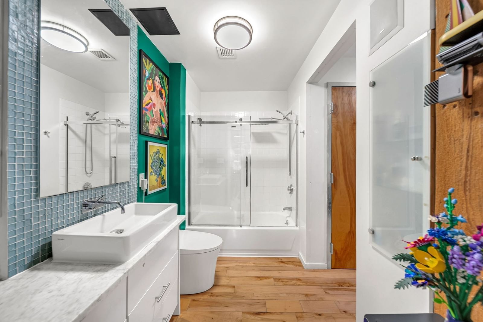 21 Wormwood St #620 Boston — Photo 16 of 32