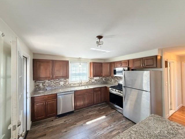 32 Breer Cir Brockton — Photo 4 of 25