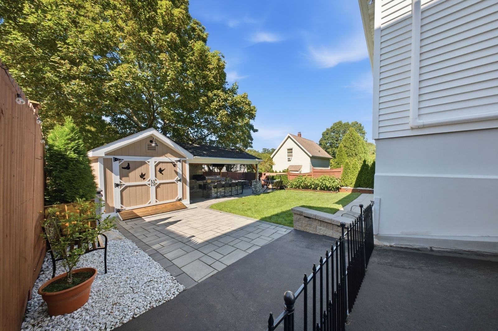 26 Acacia St Gloucester — Photo 37 of 41