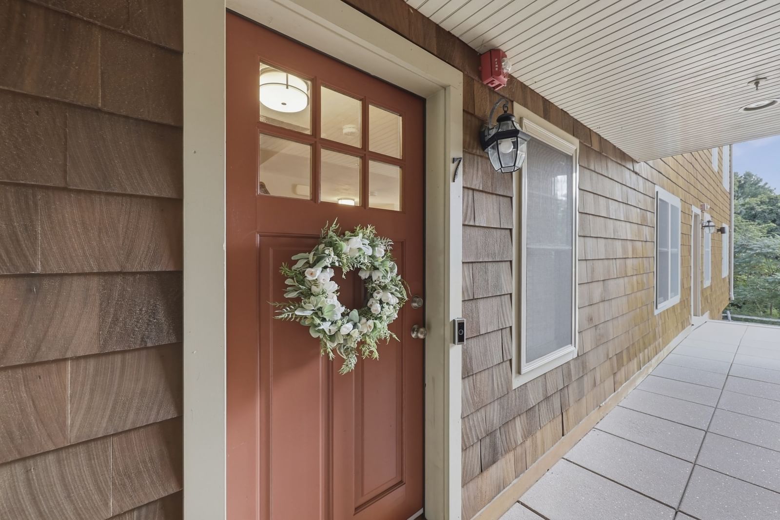 7 Stephen Lane Drive #7 Bedford — Photo 2 of 42