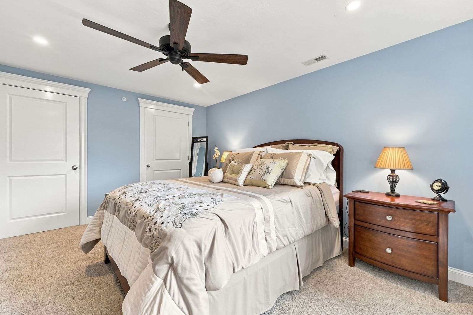7 Stephen Lane Drive #7 Bedford — Photo 28 of 42