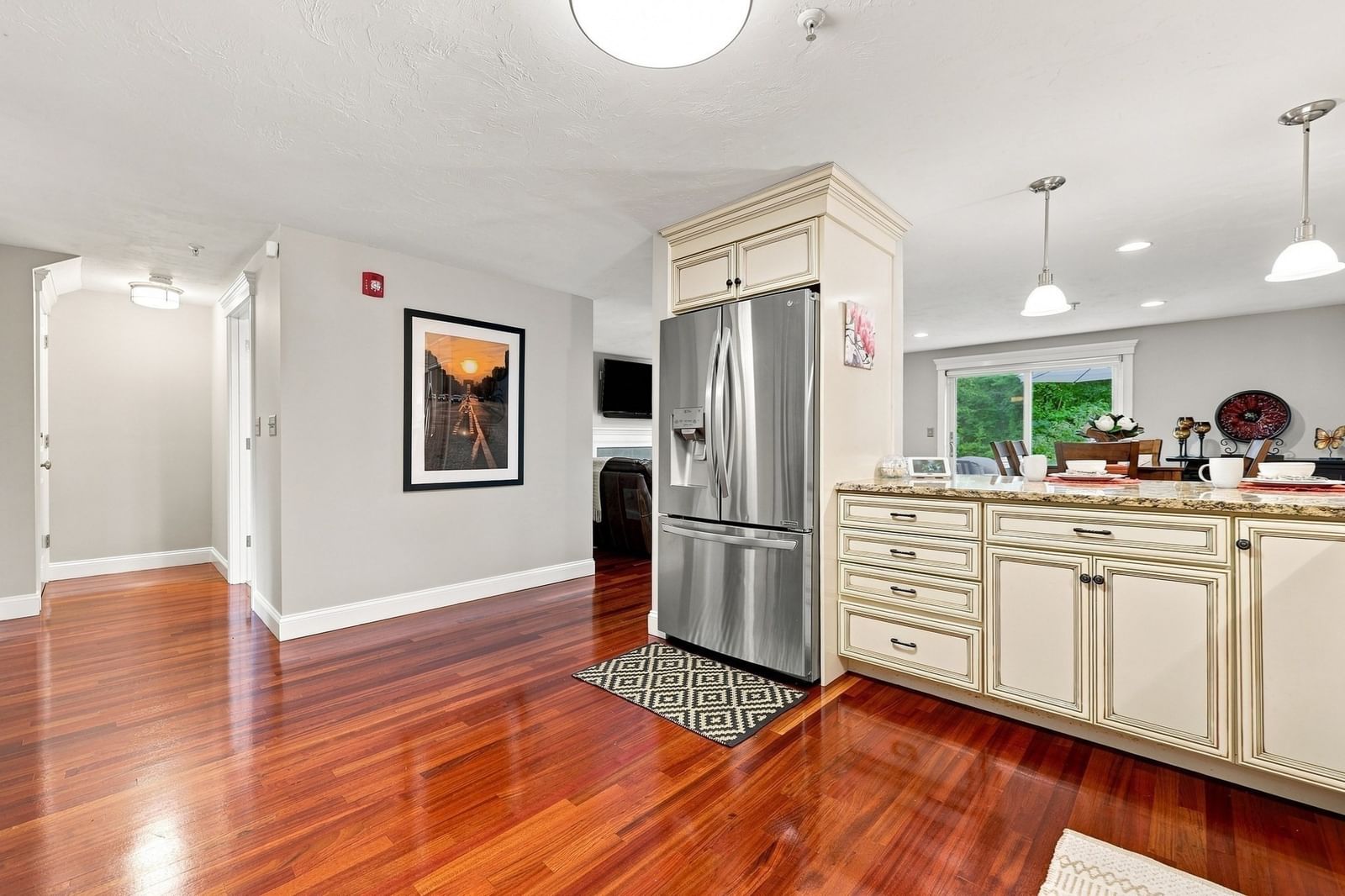 7 Stephen Lane Drive #7 Bedford — Photo 7 of 42