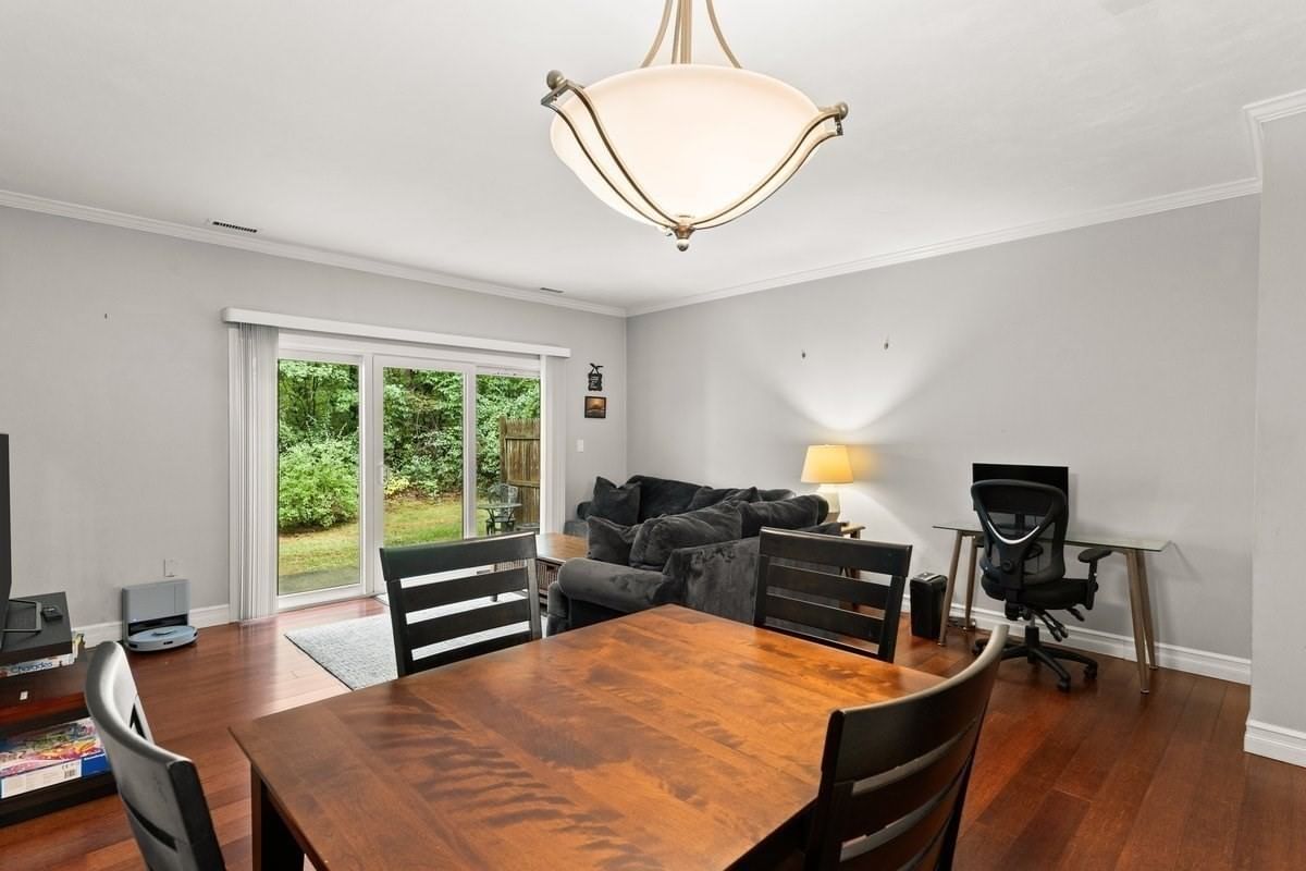 20 Highwood Dr #20 Franklin — Photo 8 of 22