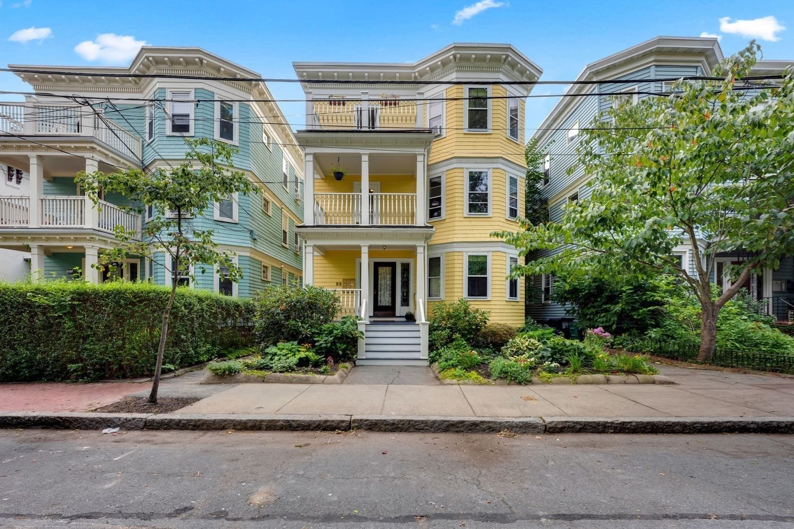 22 Fayette St #3 Cambridge — Photo 2 of 29
