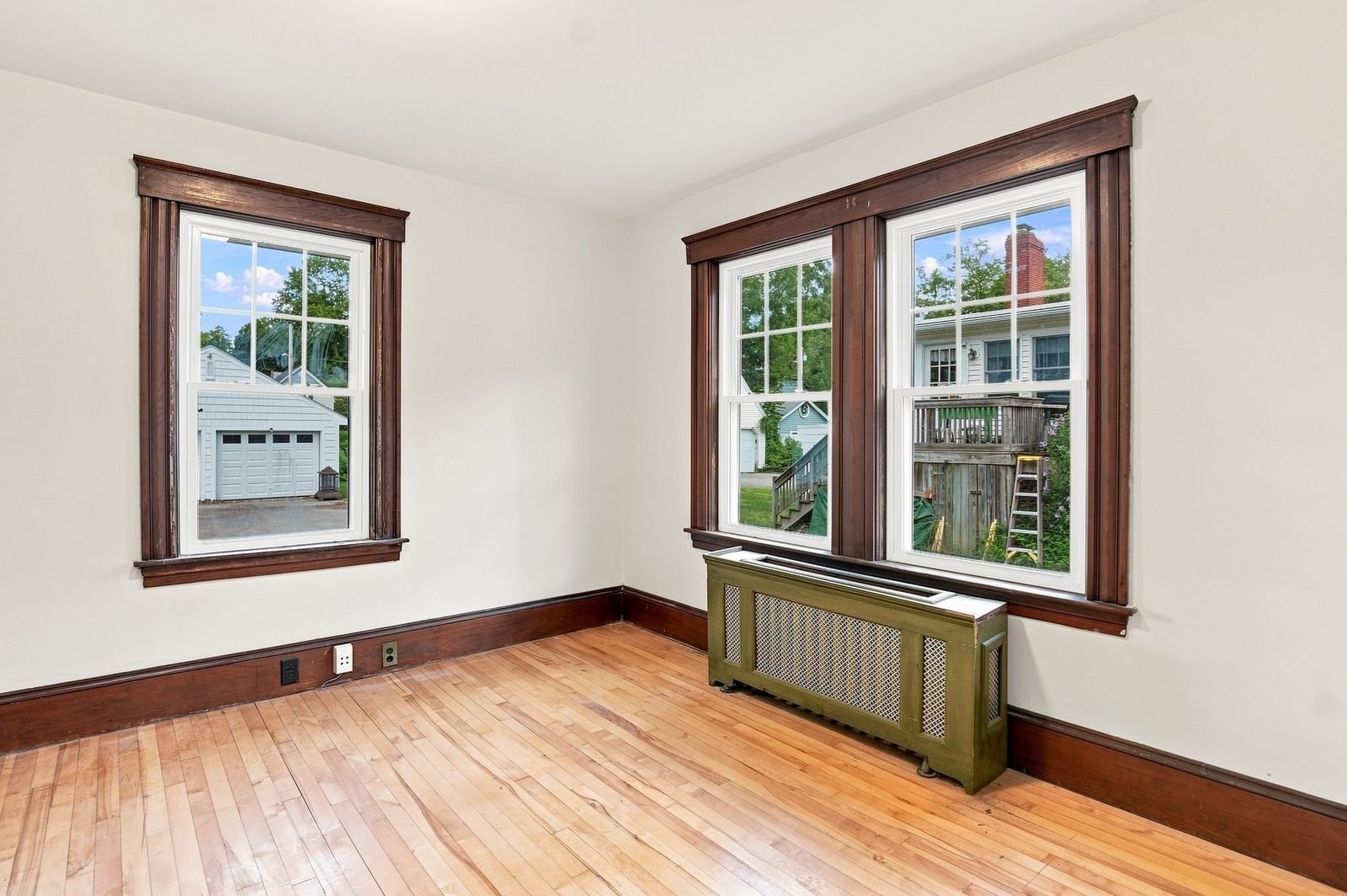 44 Edinboro Street Marlborough — Photo 8 of 31