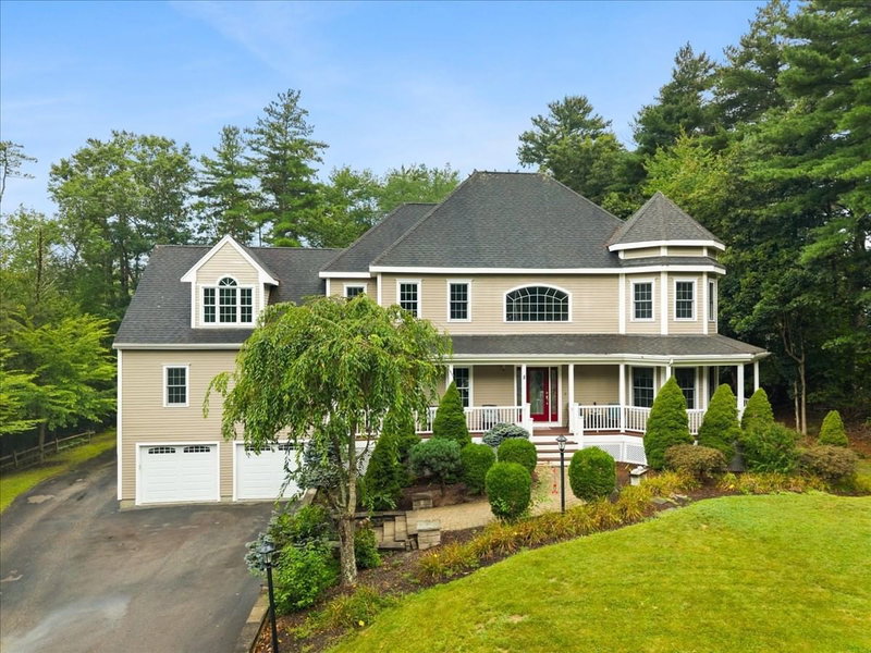 8 Rockmeadow Drive