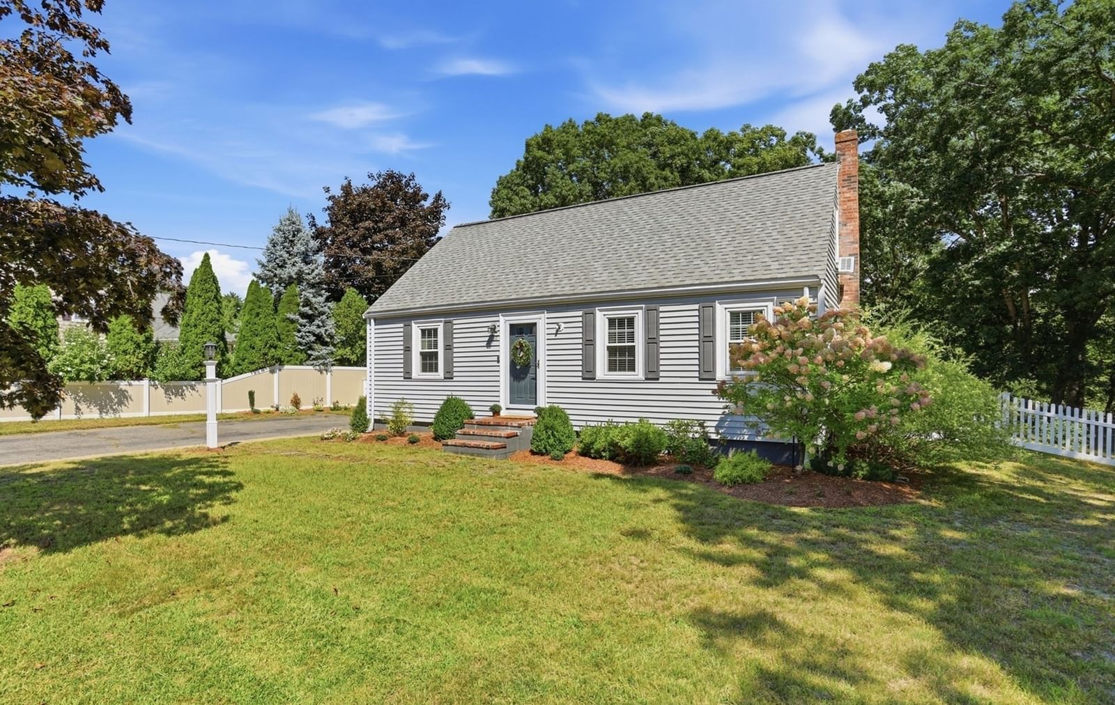 Property at 60 Bellflower Rd, Billerica, MA 01821