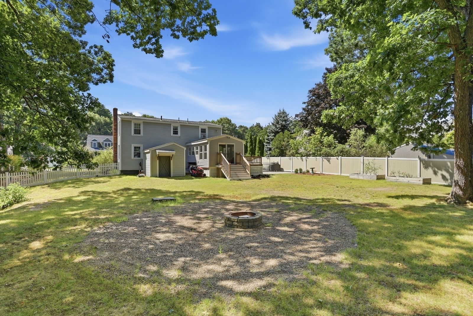 60 Bellflower Rd Billerica — Photo 37 of 42