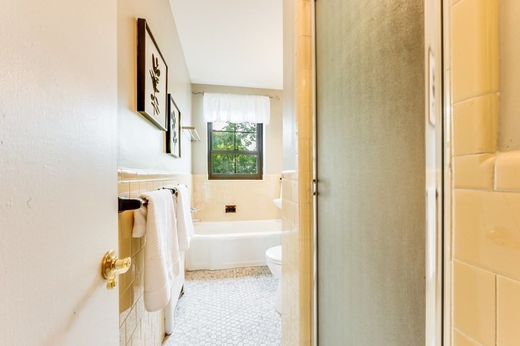 55 Harvard Ave #6 Brookline — Photo 16 of 25