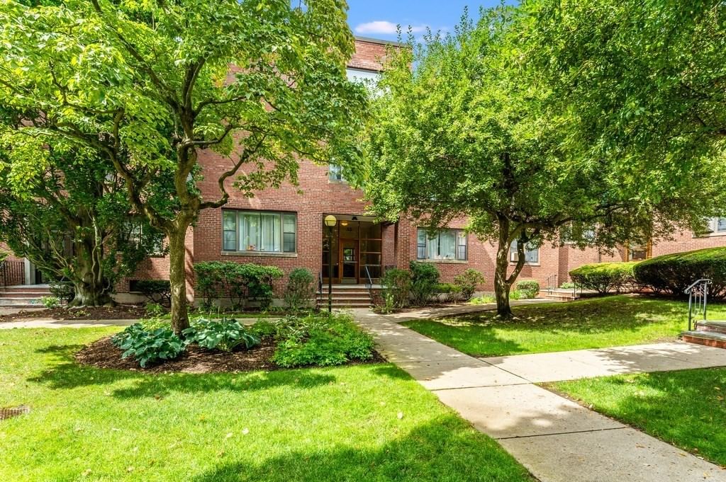 55 Harvard Ave #6 Brookline — Photo 3 of 25