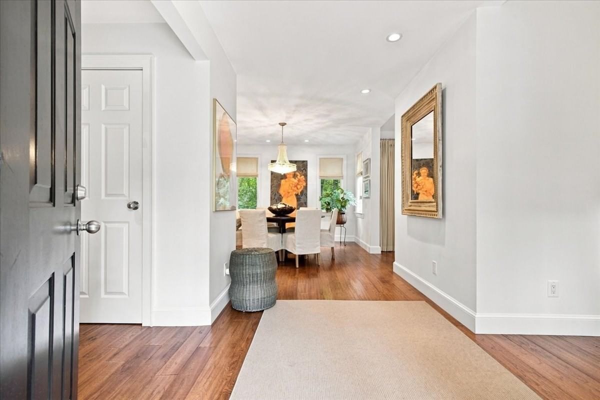 100 Pond St #34 Cohasset — Photo 3 of 37