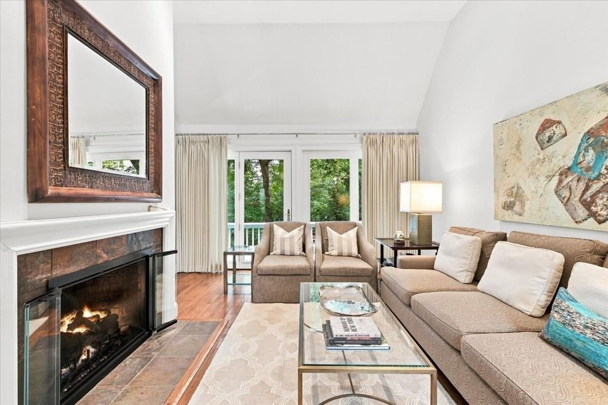 100 Pond St #34 Cohasset — Photo 5 of 37