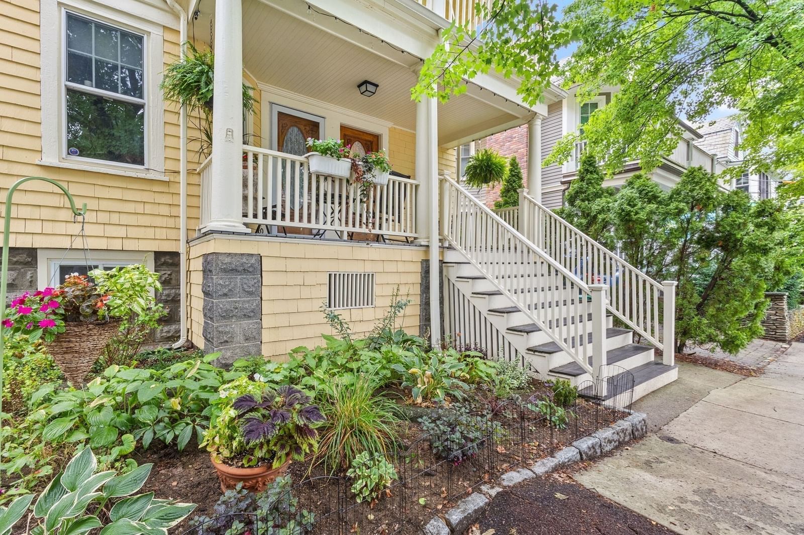 37 Granville Road #3 Cambridge — Photo 3 of 25