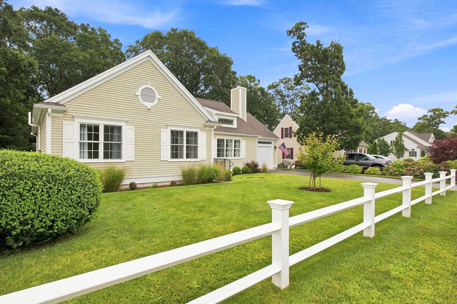 40 Settlers Ln Barnstable — Photo 2 of 41