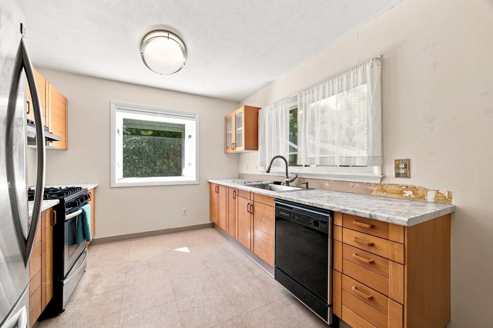 40 Lake St. Northampton — Photo 17 of 23