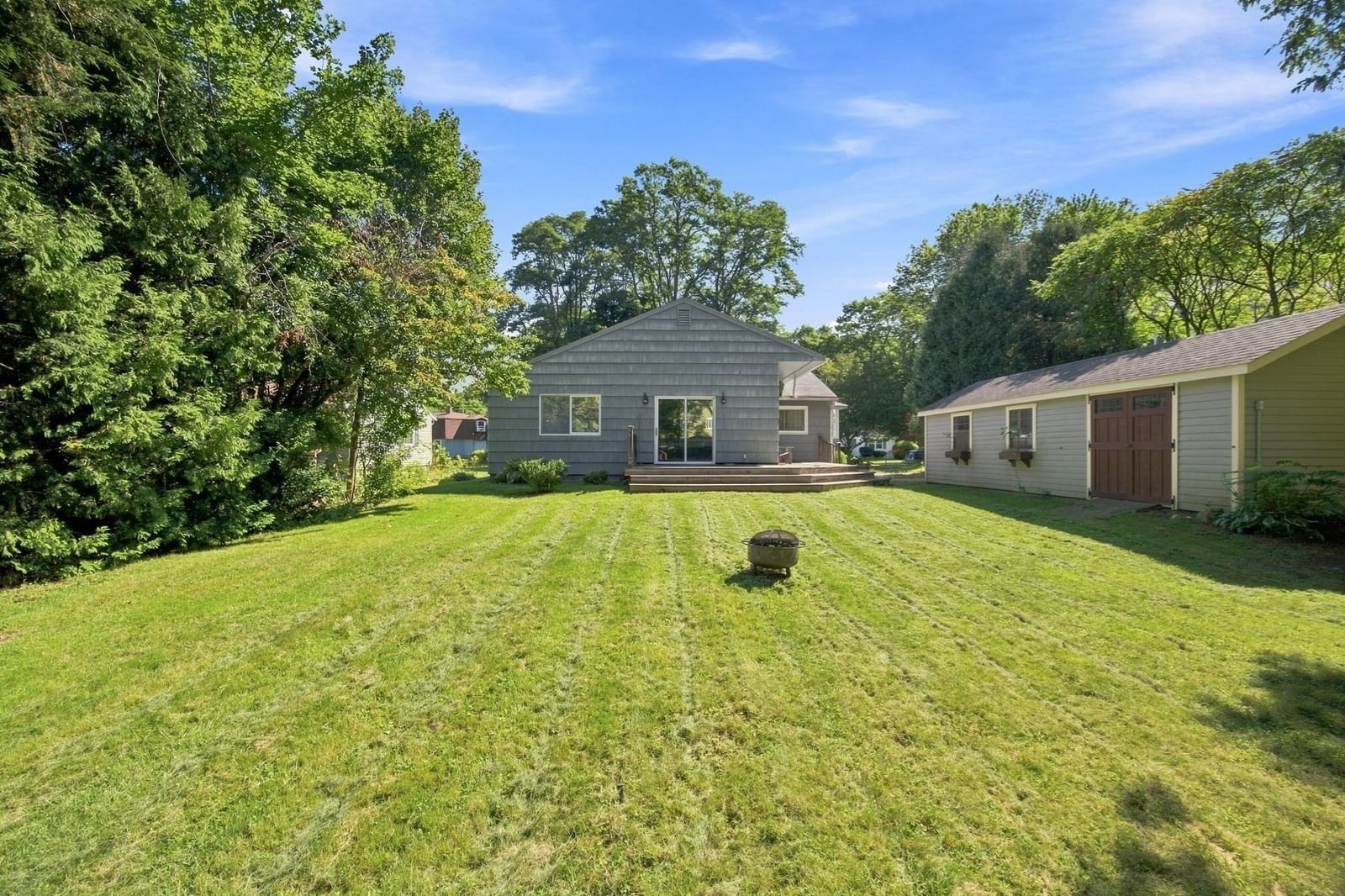 40 Lake St. Northampton — Photo 5 of 23
