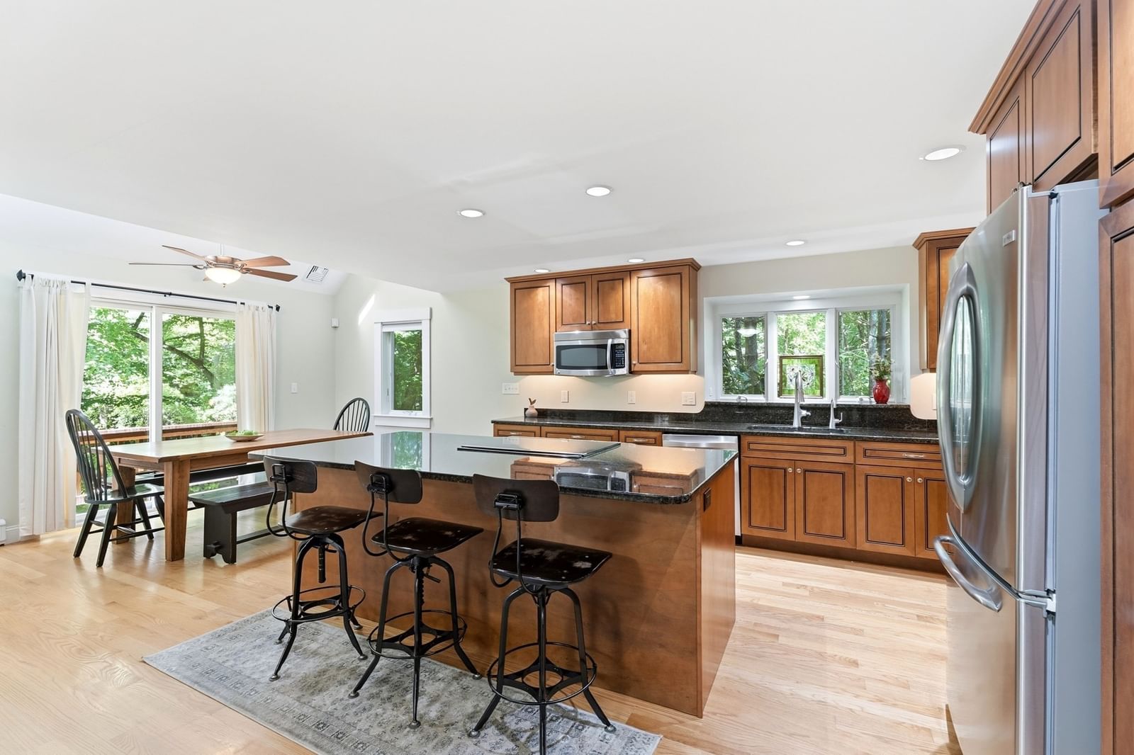 13 Bates Ln #13 Westford — Photo 5 of 33