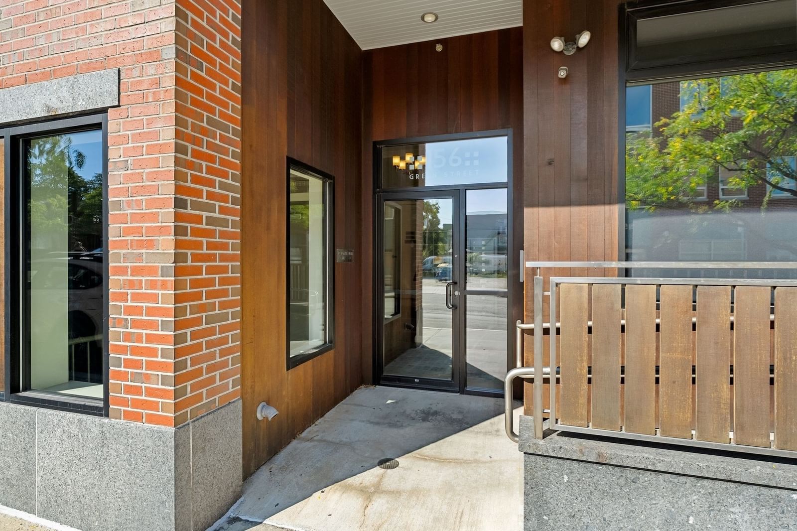 156 Green St #205 Boston — Photo 3 of 34