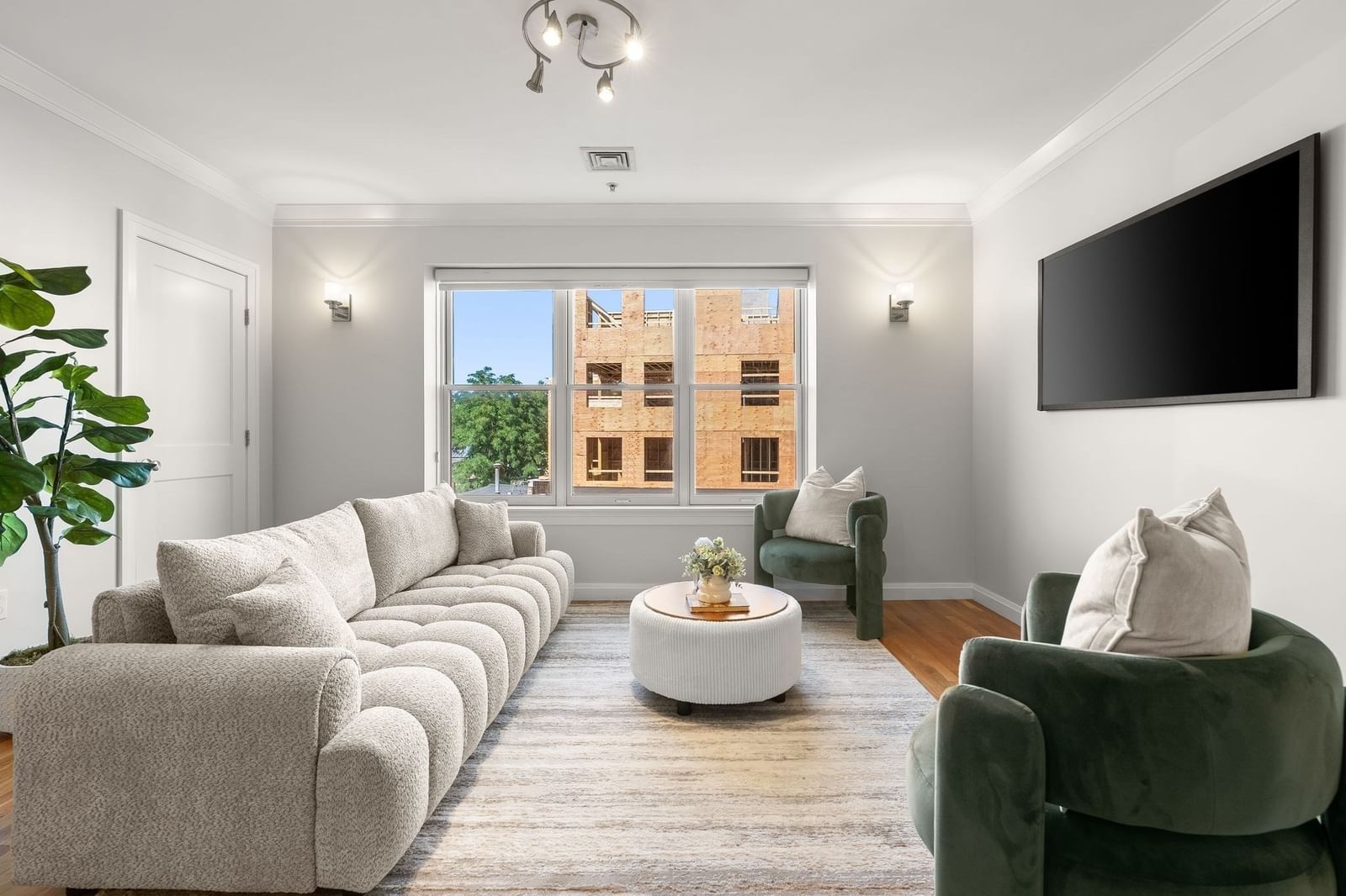 156 Green St #205 Boston — Photo 4 of 34