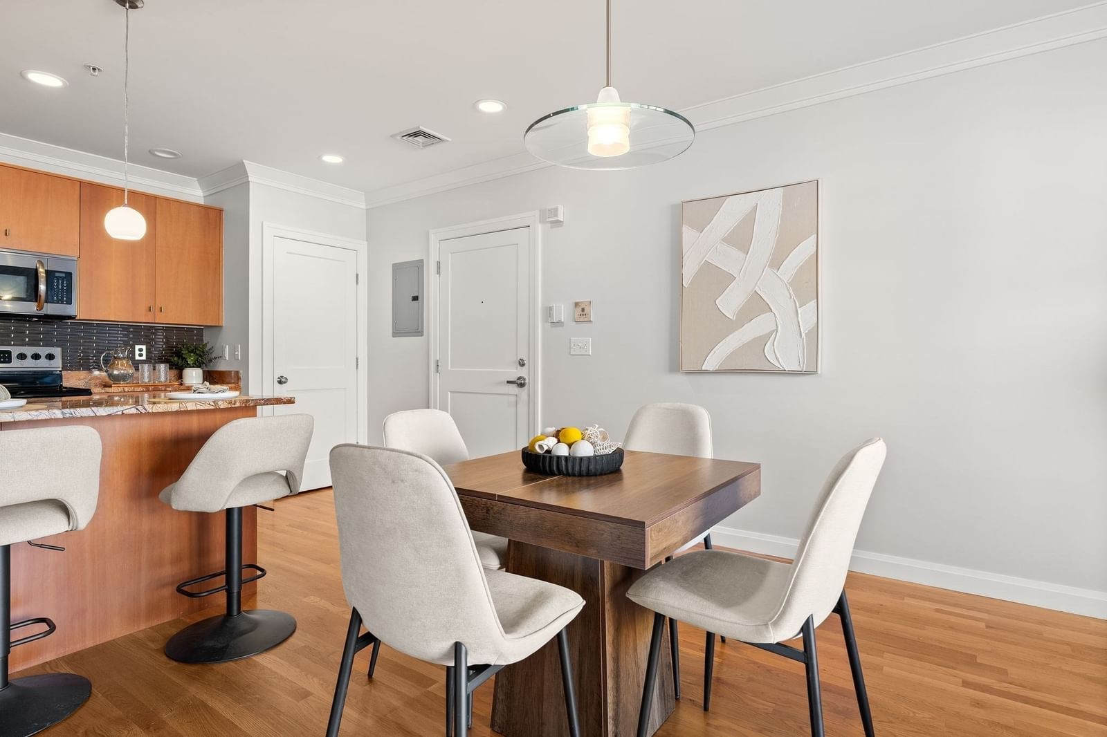 156 Green St #205 Boston — Photo 7 of 34
