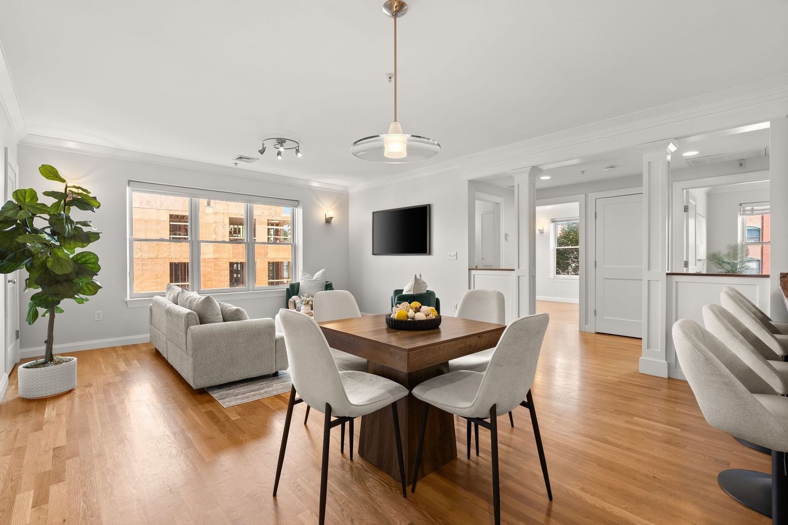 156 Green St #205 Boston — Photo 9 of 34