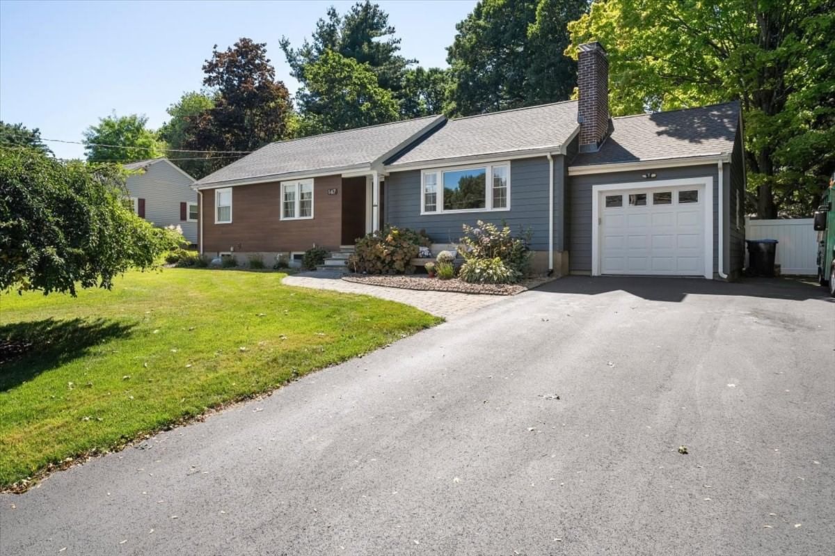 147 Howe Street Natick — Photo 2 of 32
